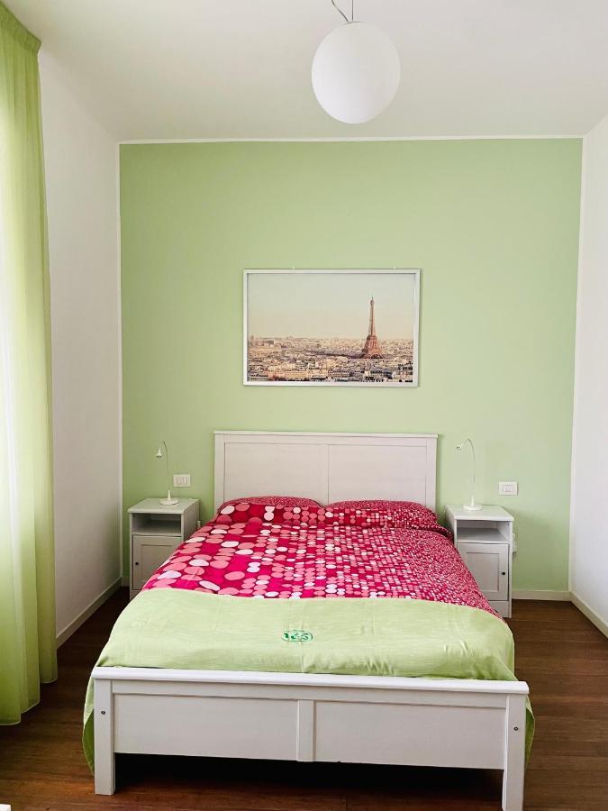 Via Padova 165 Hotel Milan Bagian luar foto